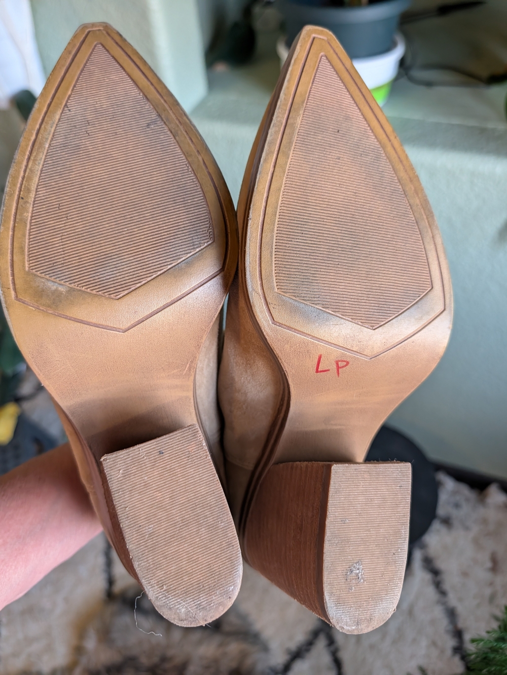 Steve Madden "Rookie" Light Brown Suede Ankle Boots - Picture 6 of 6